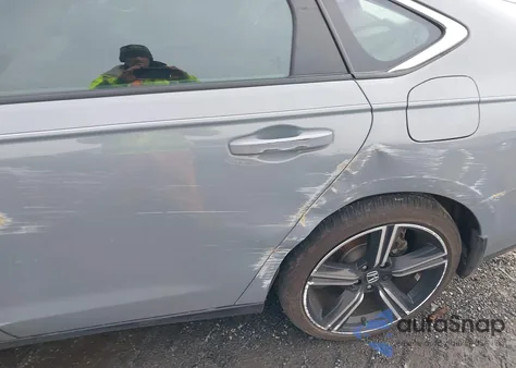 2023 Honda Accord Hybrid Sport z USA, uszkodzony, nr VIN 1HGCY2F57PA020546